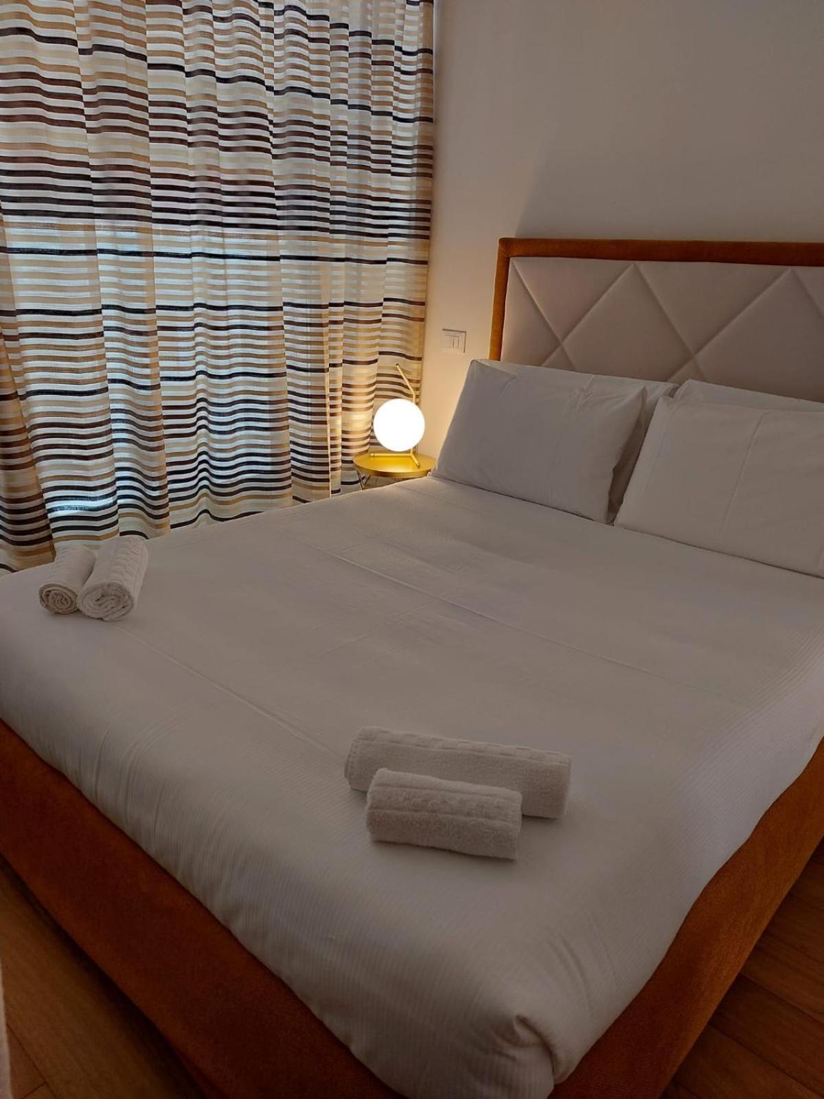 מילאנו Nj Hotels & Apartments San Pietro All'Orto 6 מראה חיצוני תמונה