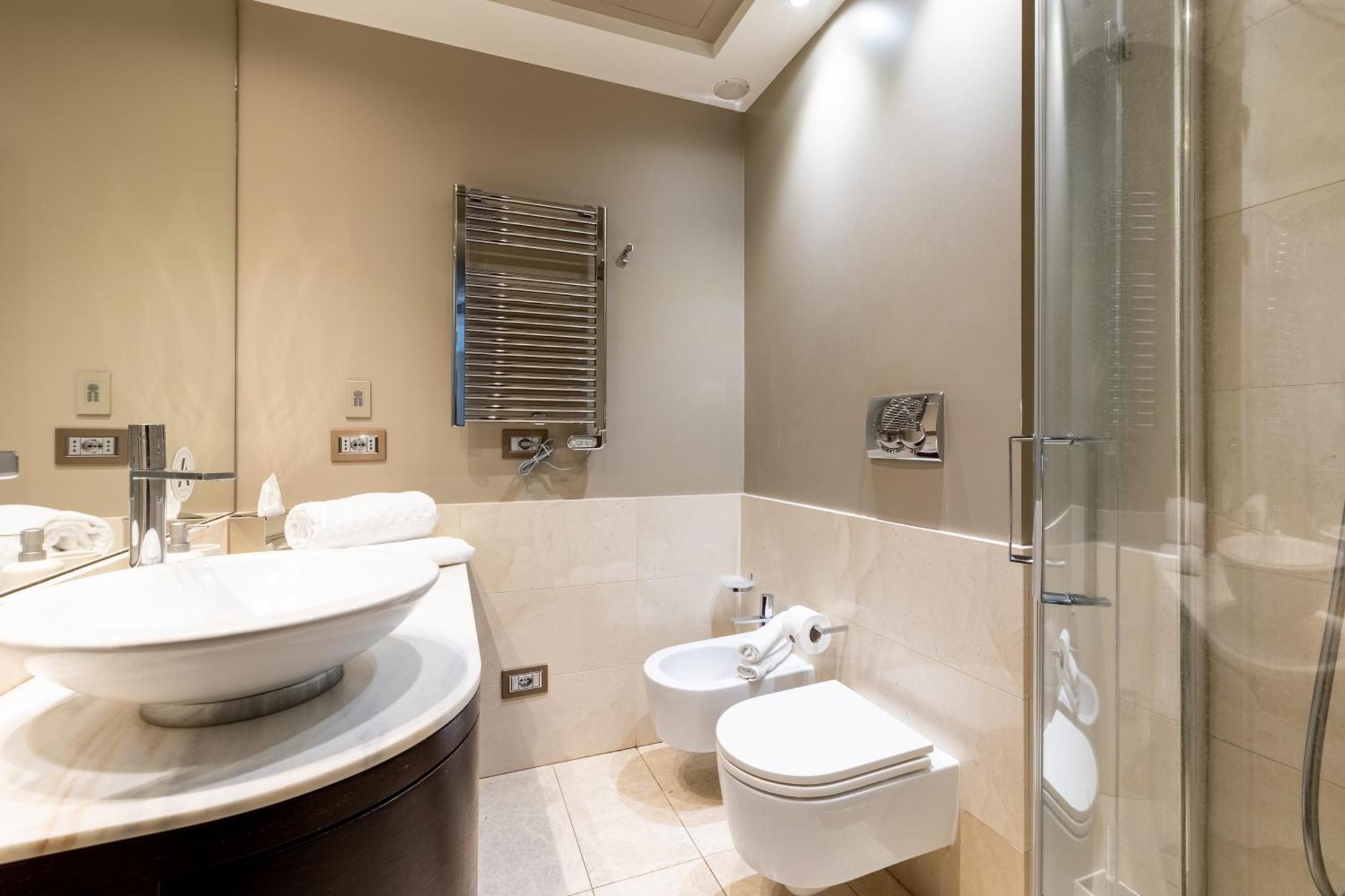מילאנו Nj Hotels & Apartments San Pietro All'Orto 6 מראה חיצוני תמונה