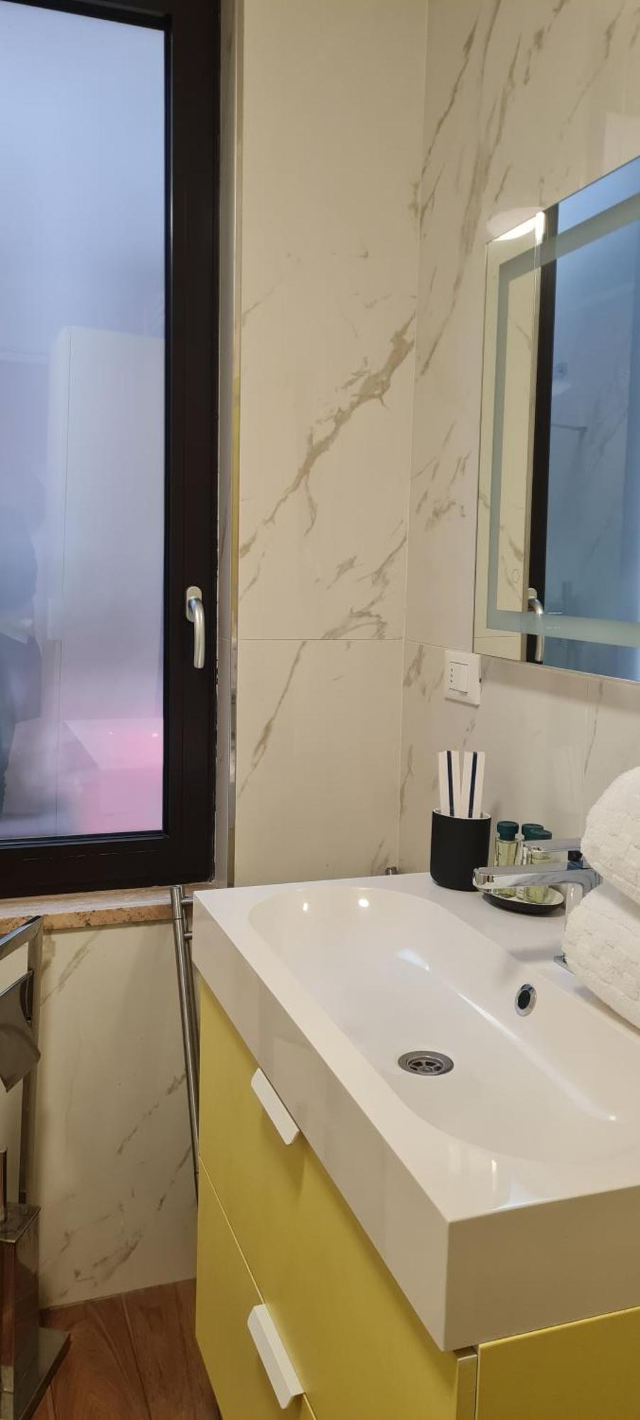 מילאנו Nj Hotels & Apartments San Pietro All'Orto 6 מראה חיצוני תמונה